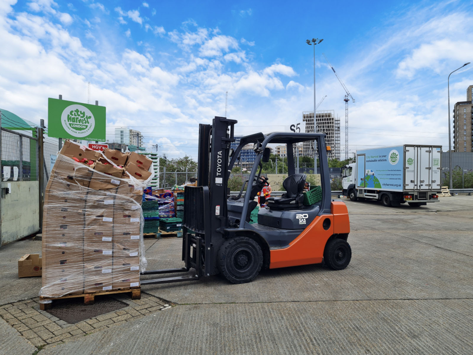 Dawsongroup material handling providing quality equipment for city harvet